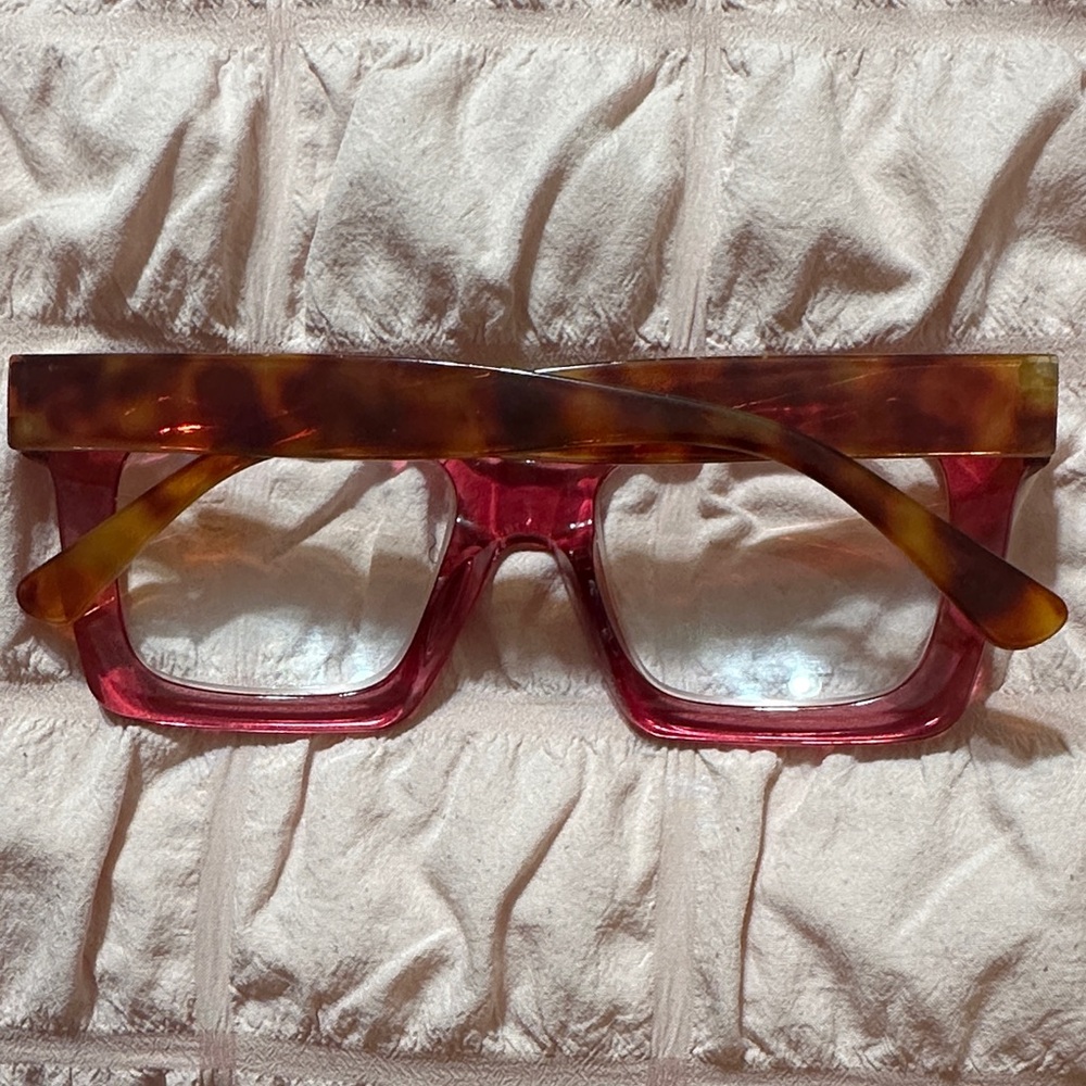 Stylish Red Square Frame Glasses - image 2
